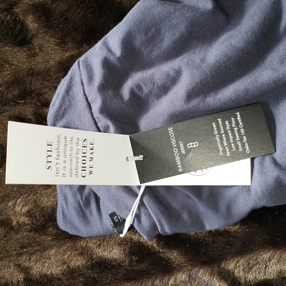 Yala Skirted Legging Blue XS nwt - Picture 4 of 5